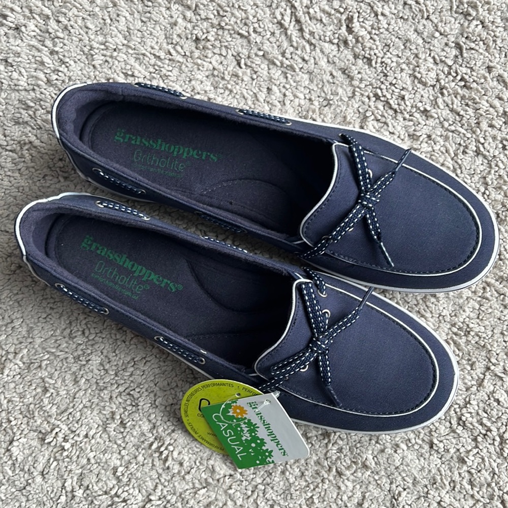 NWT Grasshopper Ortholite shoes